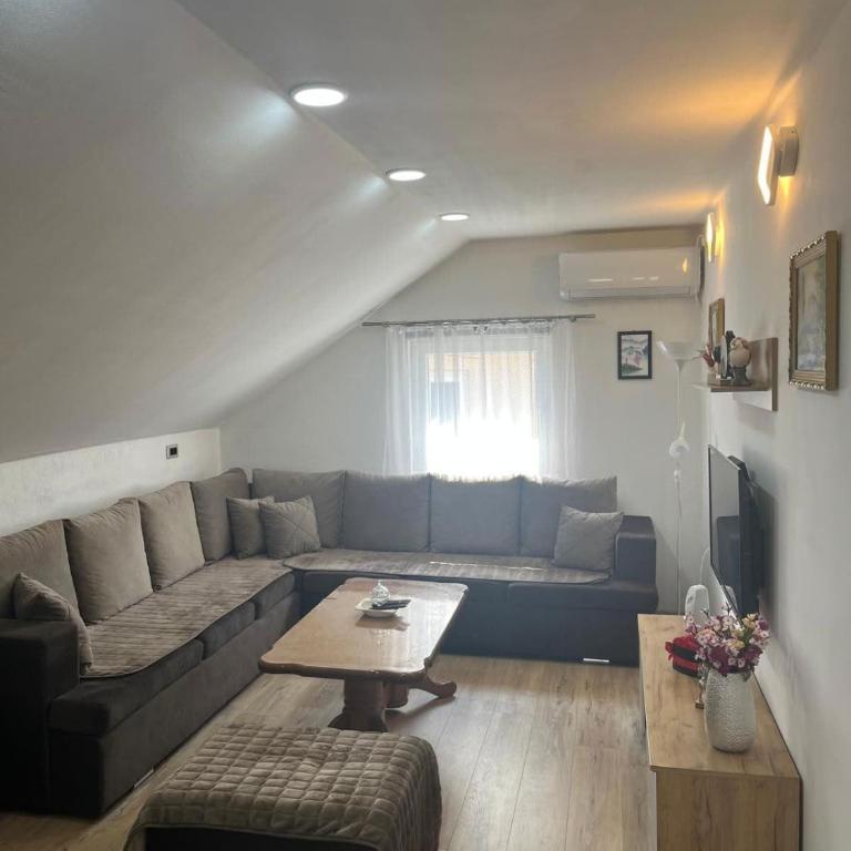 Apartman Ksenija - One-Bedroom Apartment - 5