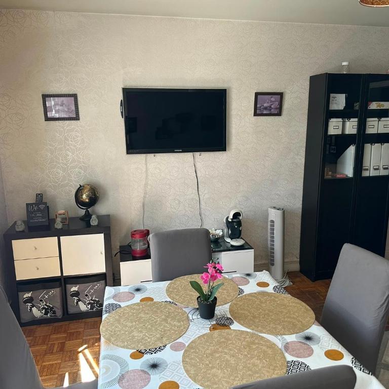 Appartement proche du centre - 58 m2 - Appartement 2 Chambres - 4