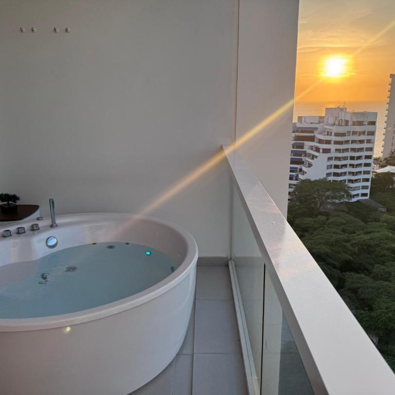 Suite con Jacuzzi y Hermosa Vista al Mar - Apartamento de 1 dormitorio - 11