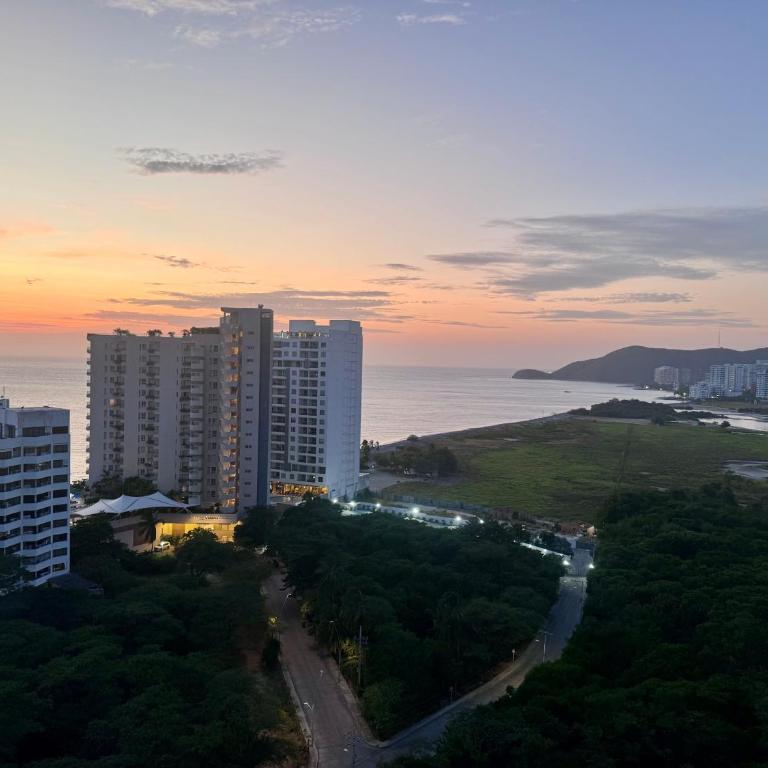Suite con Jacuzzi y Hermosa Vista al Mar - Apartamento de 1 dormitorio - 12
