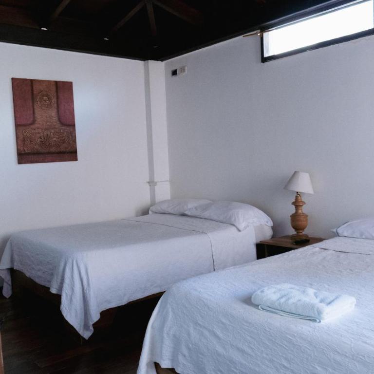 Coliving Home Quito - Habitación Doble - 2 camas - 3
