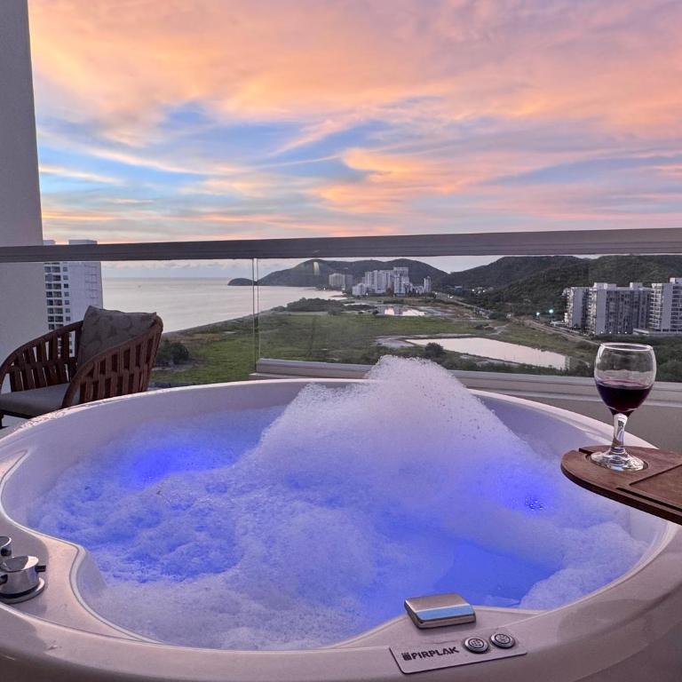 Suite con Jacuzzi y Hermosa Vista al Mar - Apartamento de 1 dormitorio - 34
