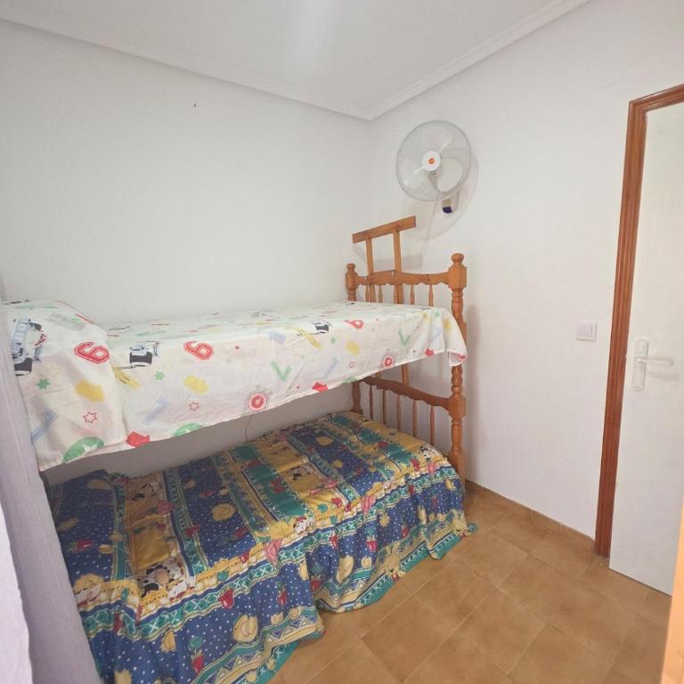 Bungalow in Santa Pola with 4 rooms - Casa de 4 dormitorios - 3