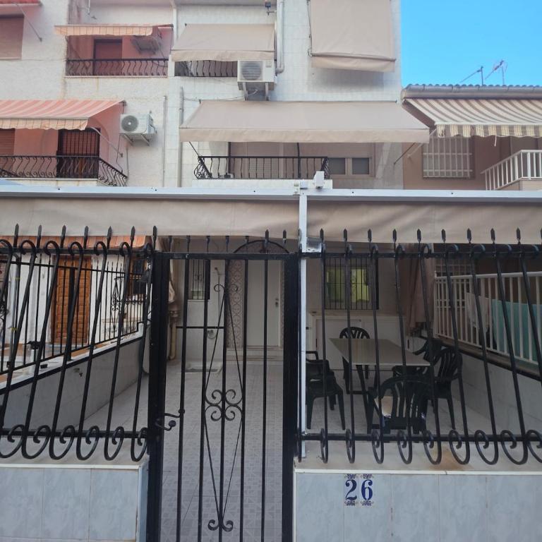 Bungalow in Santa Pola with 4 rooms - Casa de 4 dormitorios - 7