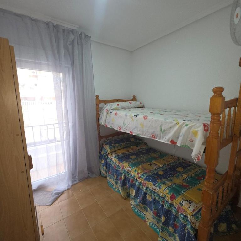 Bungalow in Santa Pola with 4 rooms - Casa de 4 dormitorios - 11