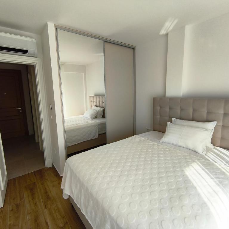 Bayview Residence - Luxury apartments with garage - Apartman s 1 Spavaćom Sobom, Balkonom i Pogledom na More - 5