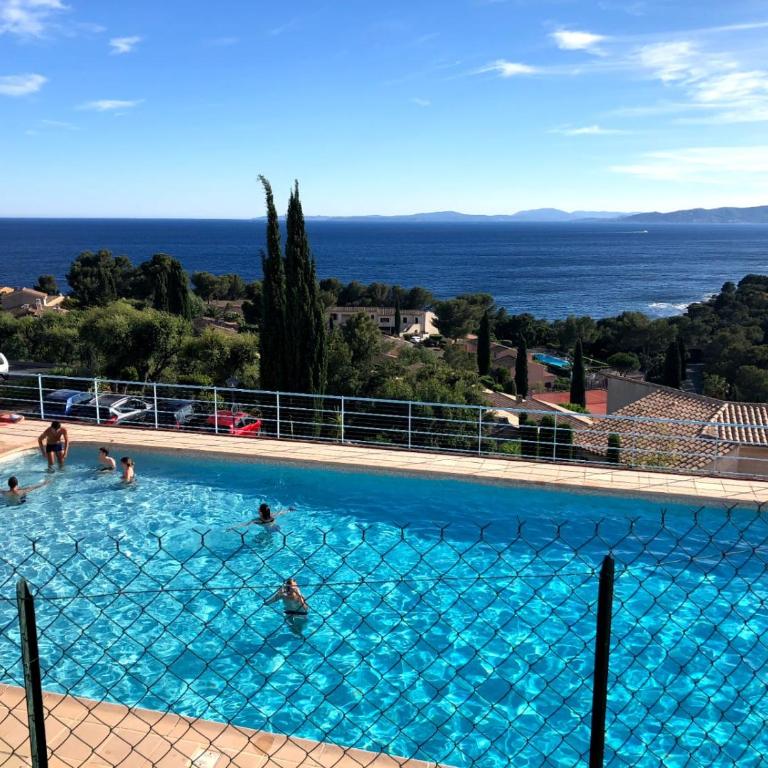 Appartement vue mer et Esterel avec piscine - Apartment mit 2 Schlafzimmern - 12