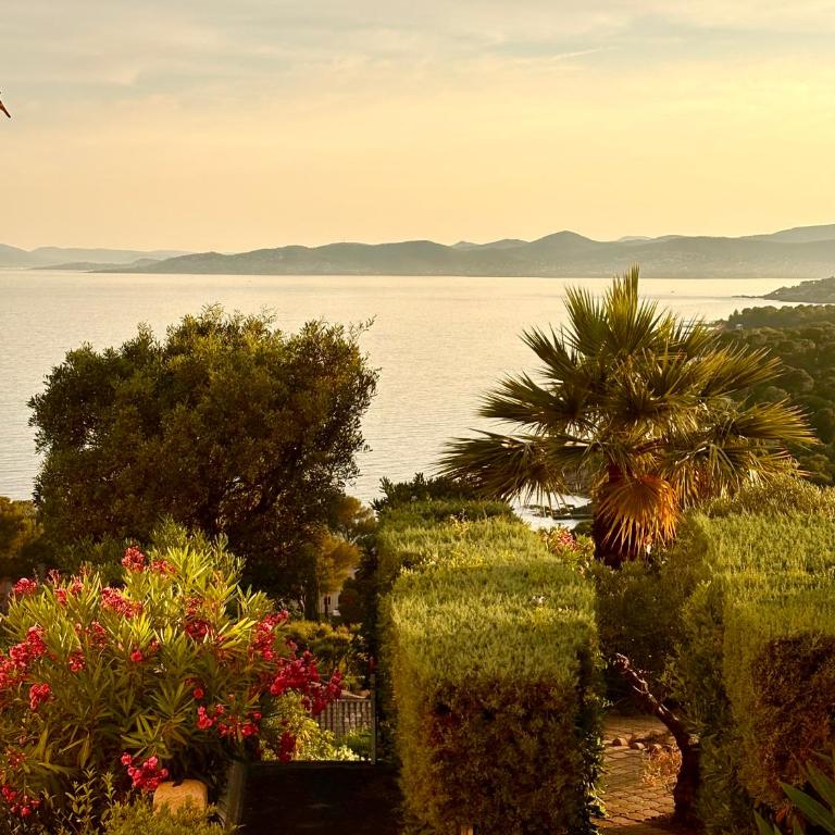 Appartement vue mer et Esterel avec piscine - Apartment mit 2 Schlafzimmern - 13
