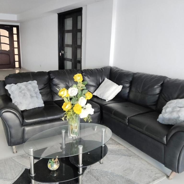 Apartamento grande en el laguito Cartagena - Apartamento - 1