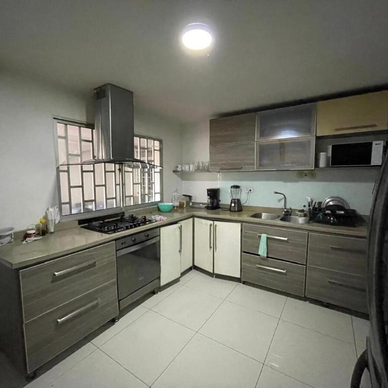 Apartamento grande en el laguito Cartagena - Apartamento - 5