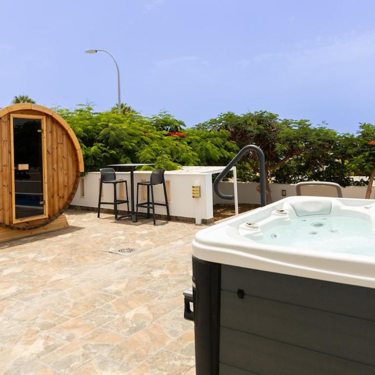6BR Luxury Villa with Pool, Jacuzzi, Cinema & Snooker by Aqua Vista Tenerife - Villa con piscina privada - 99