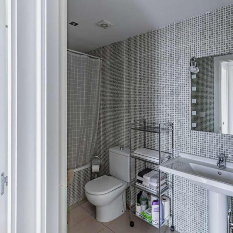 Apartamento en el centro de Tossa de Mar con parking y piscina - Apartamento de 2 dormitorios - 7