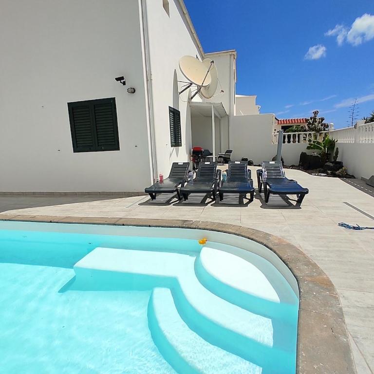 Love Gara, semi-detached duplex, terrace and private pool - Casa de 3 dormitorios - 1