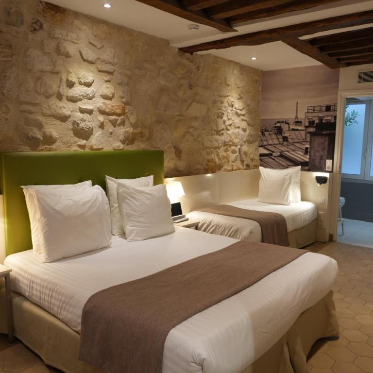 Hôtel De La Herse d'Or - Chambre Triple Supérieure avec 1 Lit Double + 1 Lit Simple - 2
