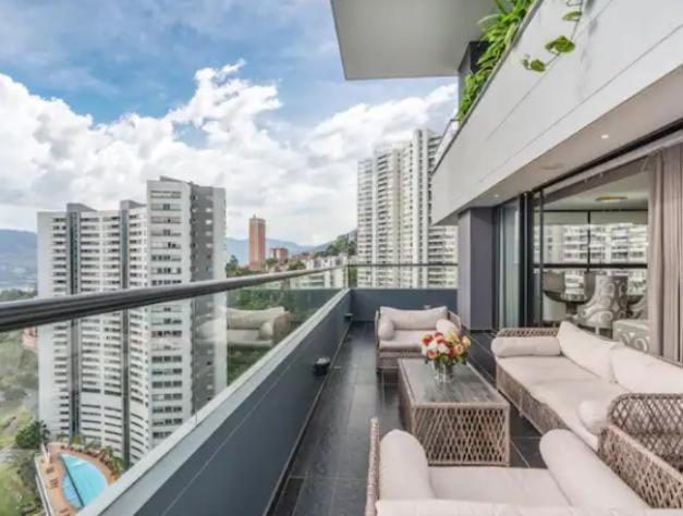 Apartamento de 4 habitaciones, con la mejor vista de Medellin, Palmas - Apartamento - 7