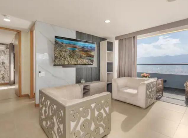 Apartamento de 4 habitaciones, con la mejor vista de Medellin, Palmas - Apartamento - 39