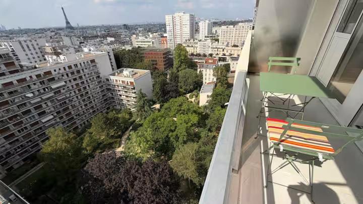 Eiffel View Balcony Hostel - Apartamento de 1 dormitorio - 20