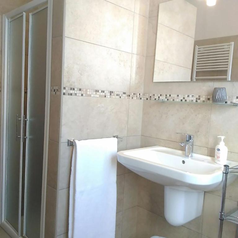 Salvi - Appartamento con Balcone - 25
