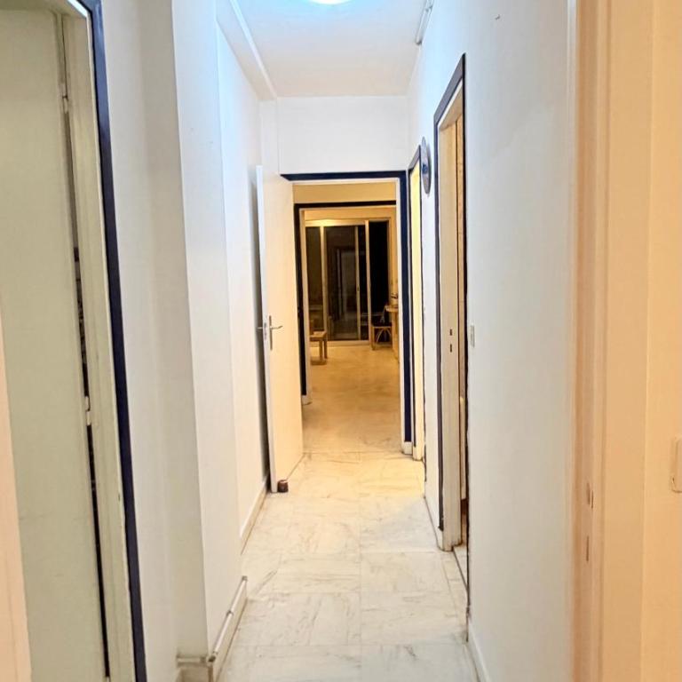 Sea view, Promenade des Anglais, 180 degree balcony, 4 people - Appartement 2 Chambres - 12