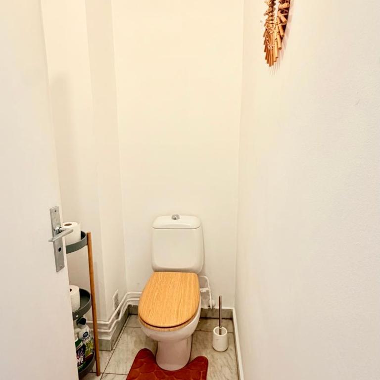 Sea view, Promenade des Anglais, 180 degree balcony, 4 people - Appartement 2 Chambres - 28
