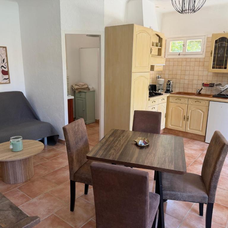 Cabanon indépendant tout confort avec terrasse et accès piscine - Maison 1 Chambre - 6