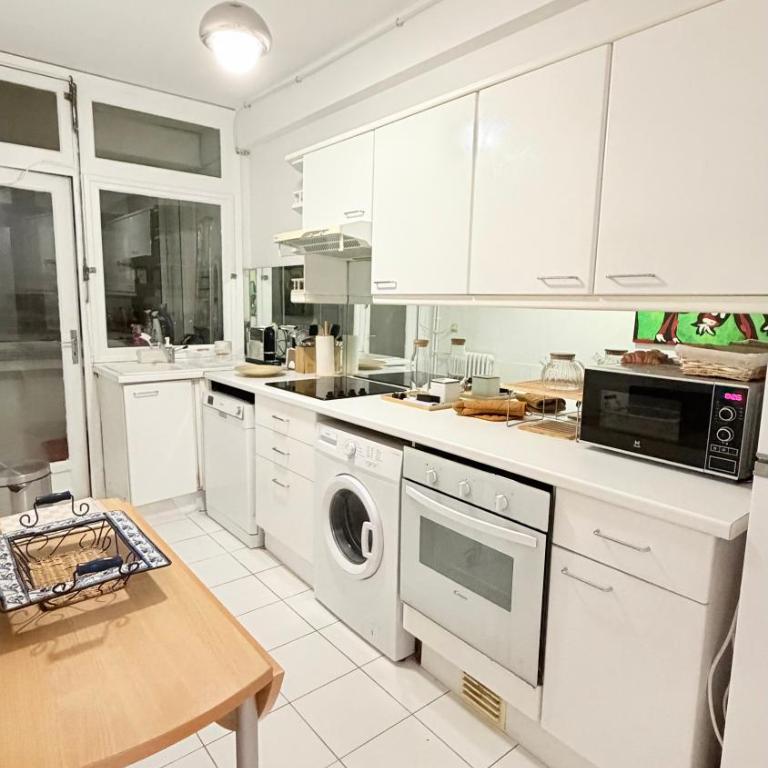 Sea view, Promenade des Anglais, 180 degree balcony, 4 people - Appartement 2 Chambres - 11