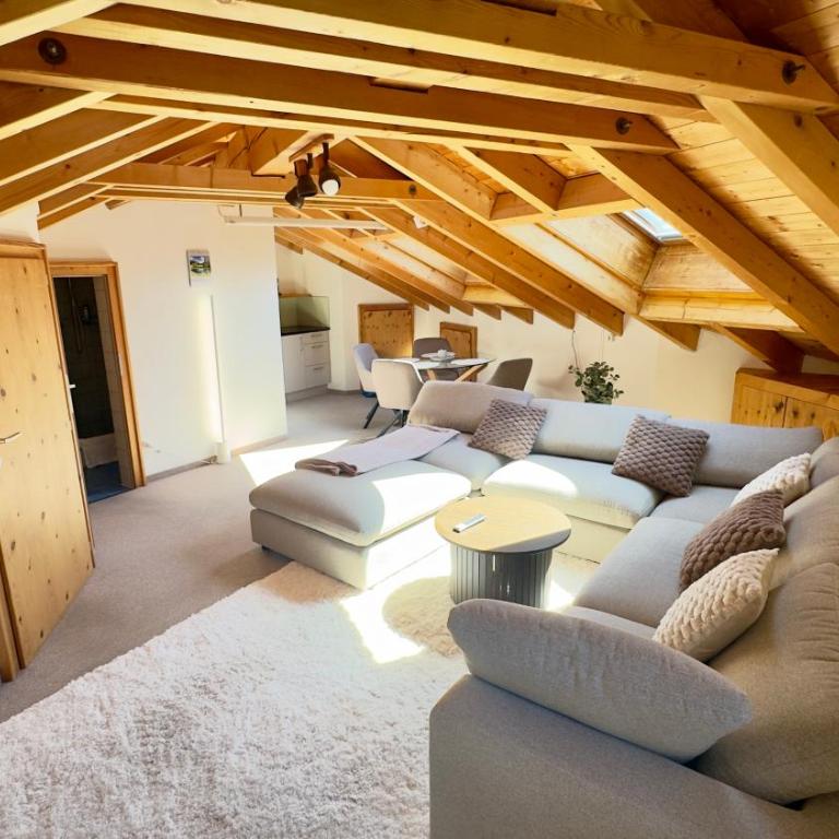 Alpine Home with Lounge - 10 min from St Moritz - Standard Apartment mit 3 Schlafzimmern - 1