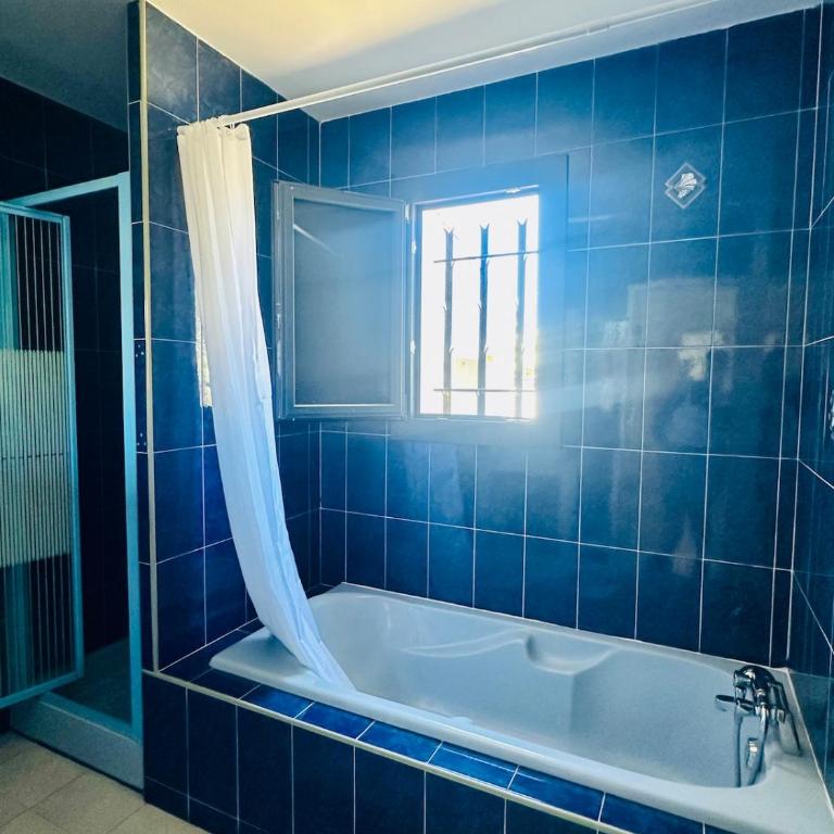 Villa Domitia - Jacuzzi privé - 8 pers - Three-Bedroom Villa - 18