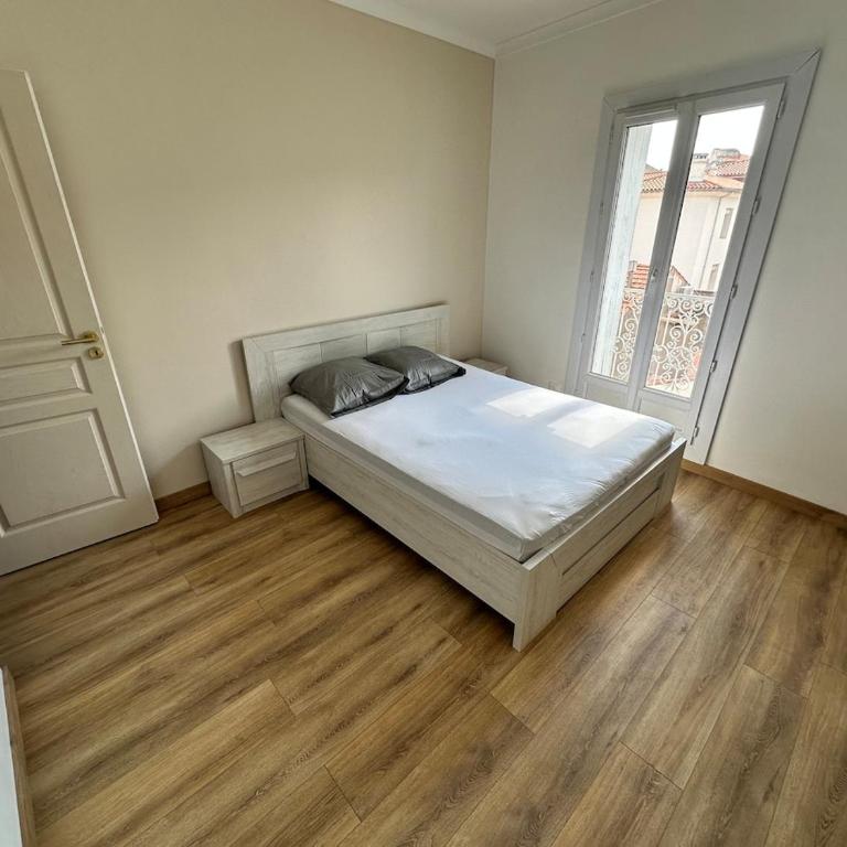 Large renovated apartment in the heart of Beziers - Apartment mit 3 Schlafzimmern - obere Etage - 9