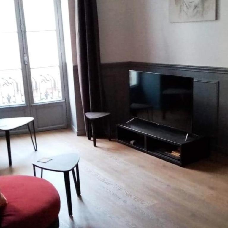 Spacious 3 Bedrooms flat in town center - Appartamento con 3 Camere da Letto - 10