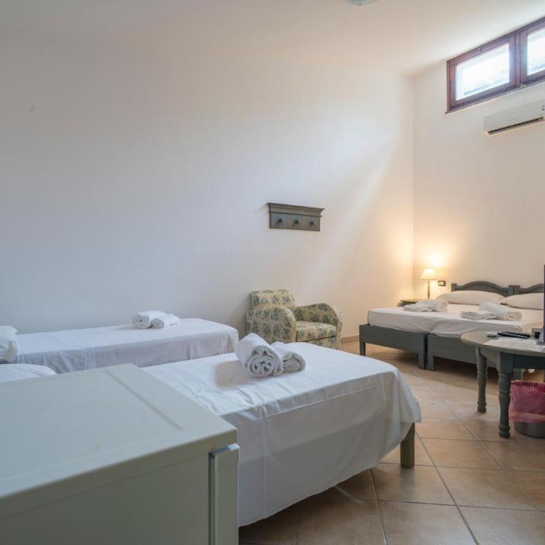 Residence Hotel Monte Ricciu Nuova Gestione - Camera Quadrupla - 13