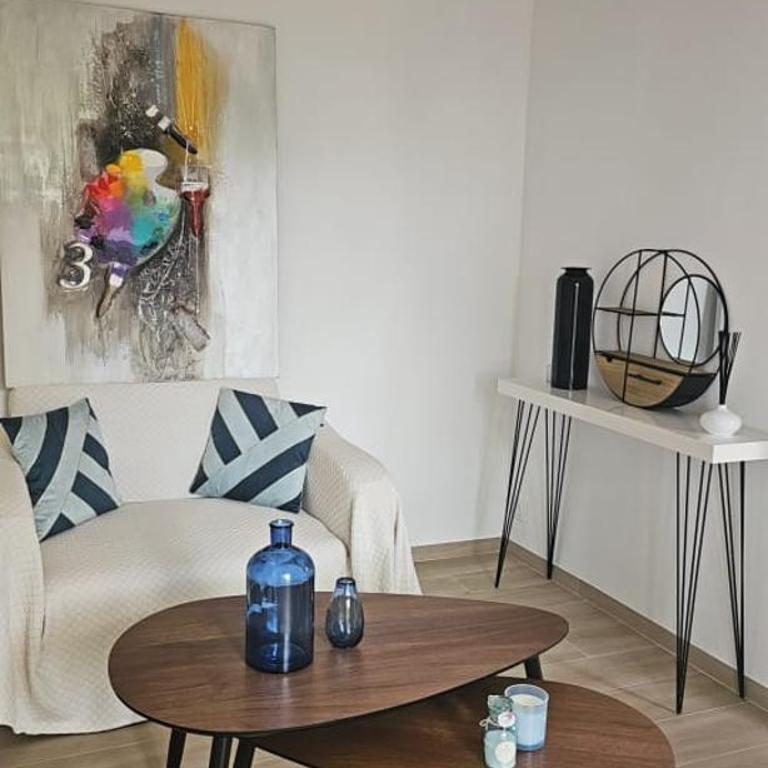 T2 calme et cozy à 5 minutes from Almanarre - Appartement 1 Chambre - 1