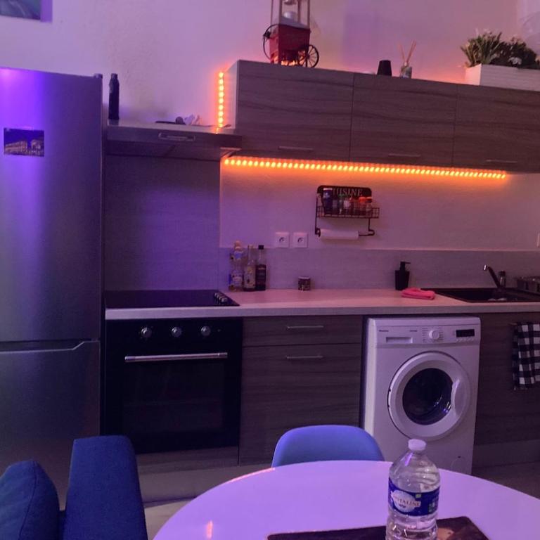 Appartement calme avec jardinet privatif - 5 min gare - Apartment mit 1 Schlafzimmer und Garten - 12