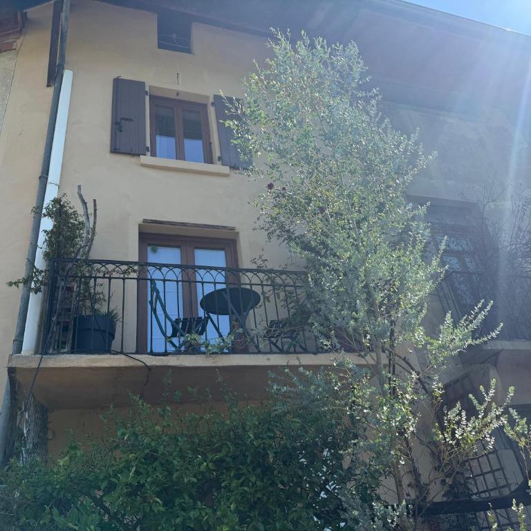 Studio équipé, climatisé, classé Plus Beaux Villages de France - Appartement 1 Chambre - 11