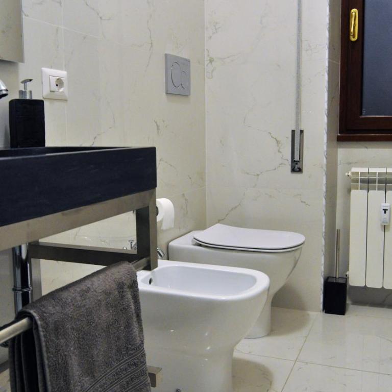 La Tana di Sofia - Camera Matrimoniale con Bagno Privato - 10