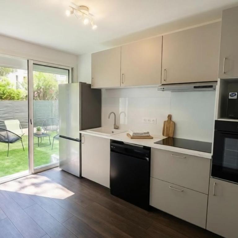 Le Sud - Appartement 4 pers, terrasse & parking, 5 min de la plage - Apartment mit 1 Schlafzimmer - 5