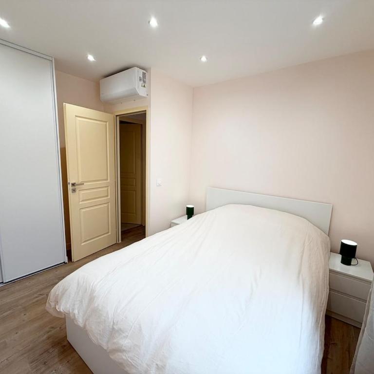 L'échappée des Rues Piétonnes Port & Plages à pied - Appartement 2 Chambres - 17