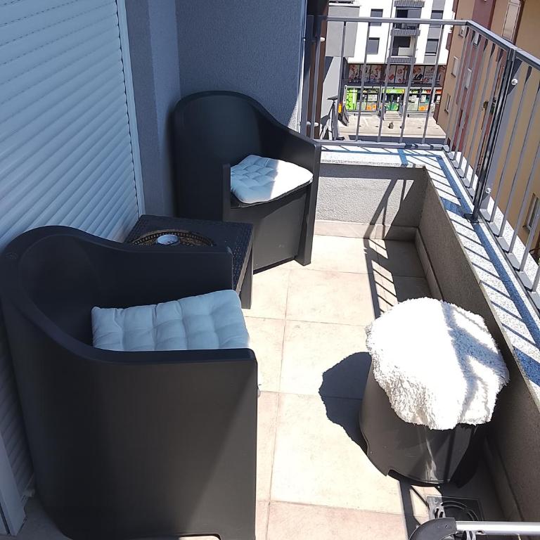 Apartman Tara Jagodina, ima free parking u garazi - Apartment mit 2 Schlafzimmern und Terrasse - 34