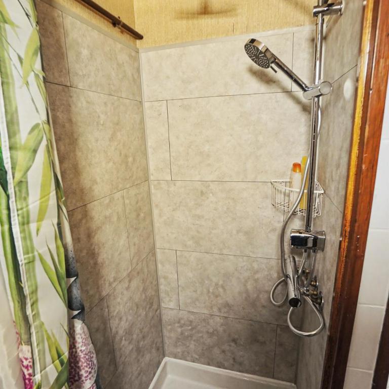 Studio "Sous les Toits" - Charmant et calme - Gare et Tram à 4 min - Appartamento con 1 Camera da Letto - 18