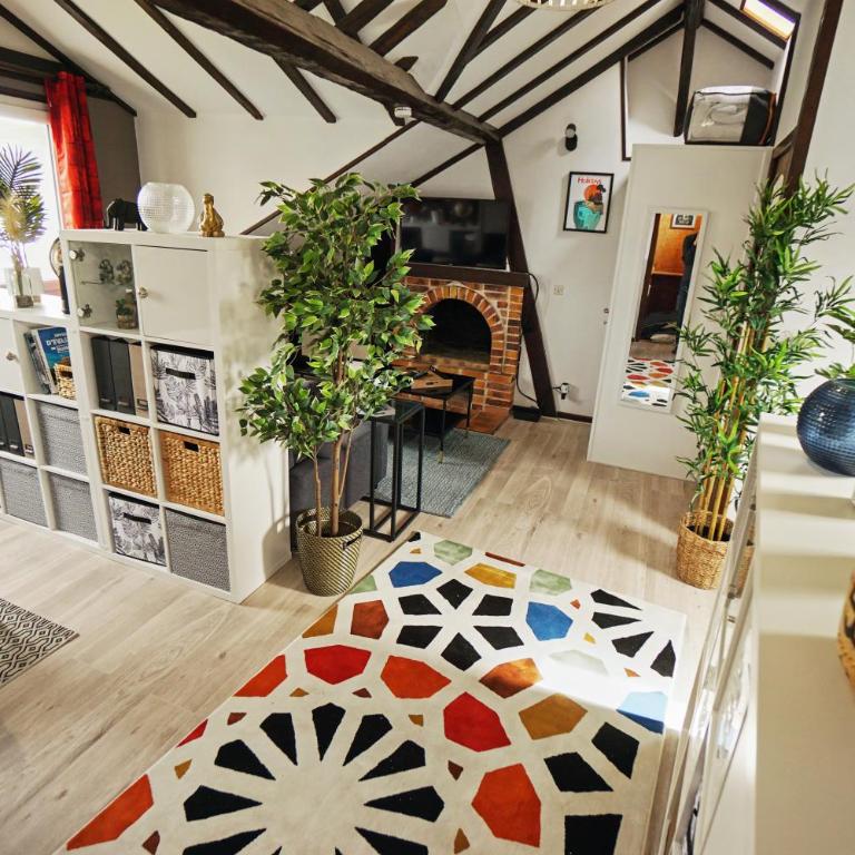 Studio "Sous les Toits" - Charmant et calme - Gare et Tram à 4 min - Appartamento con 1 Camera da Letto - 3
