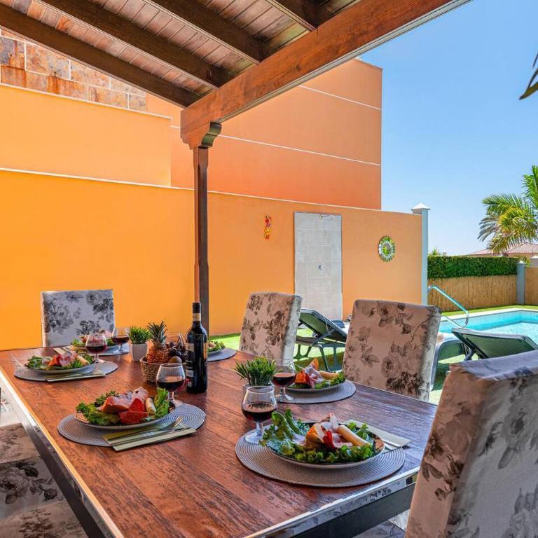 LUXURY VILLA with sea view, heated pool - Villa - 4