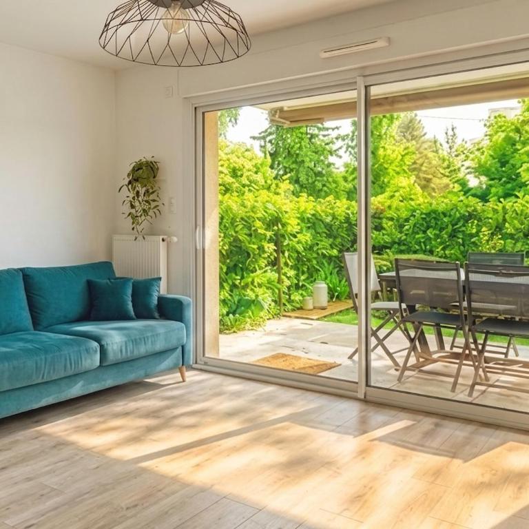 2 bedroom apartment - Garden - Private Parking - Close to old town - Appartement avec Terrasse - 3