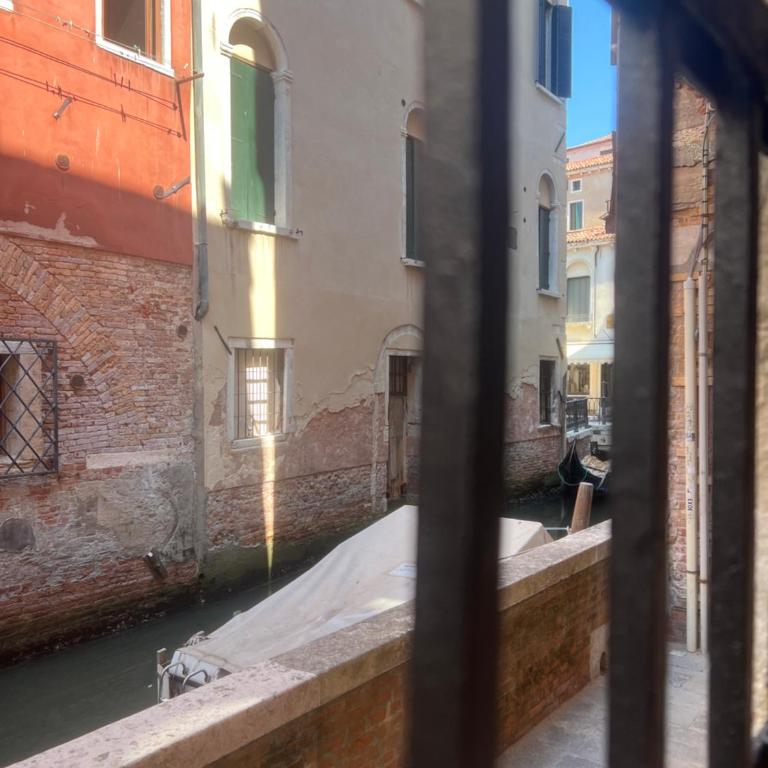 Ca' Dell'Agnella Venice - Deluxe Double or Twin Room - 12