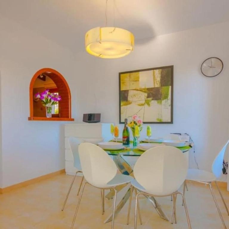Beautiful villa with private pool, ocean view, garden - Casa de 3 dormitorios - 17