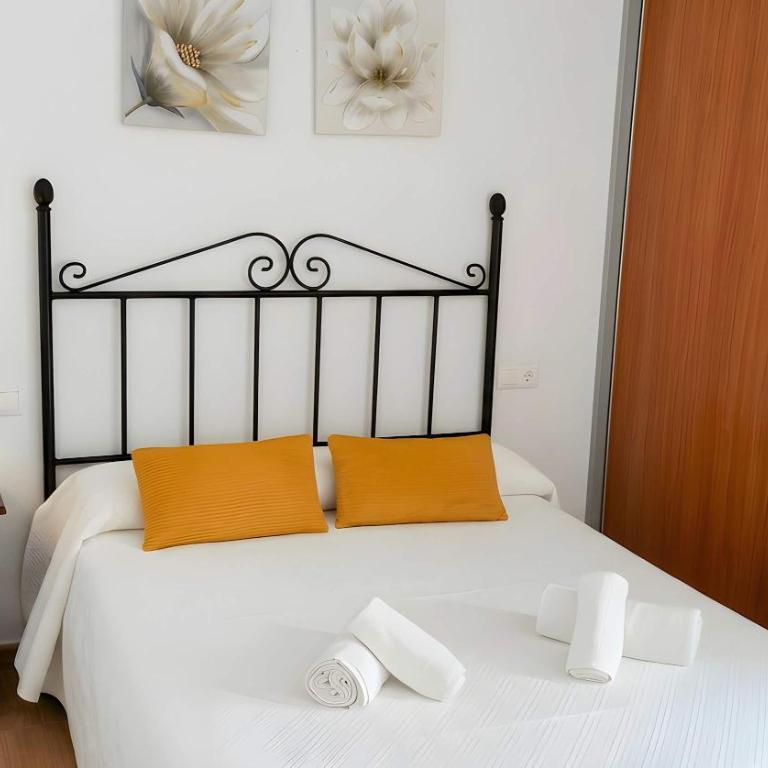 Apartamento lugar Tranquilo facil aparcamiento solo alquilamos a familias y parejas - Appartement - 10