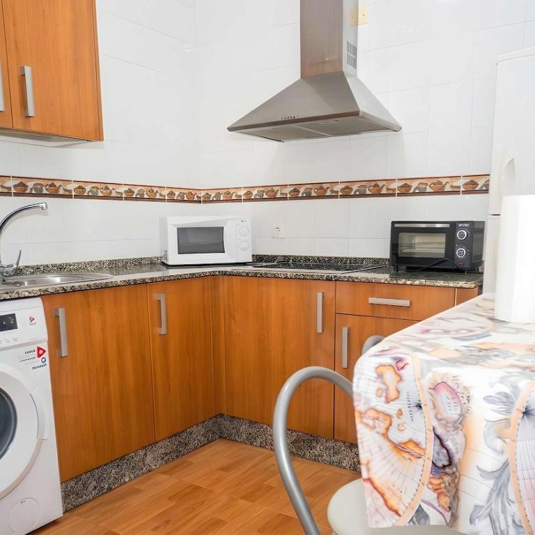 Apartamento acogedor en Conil Solo parejas y familias - Appartement - 7