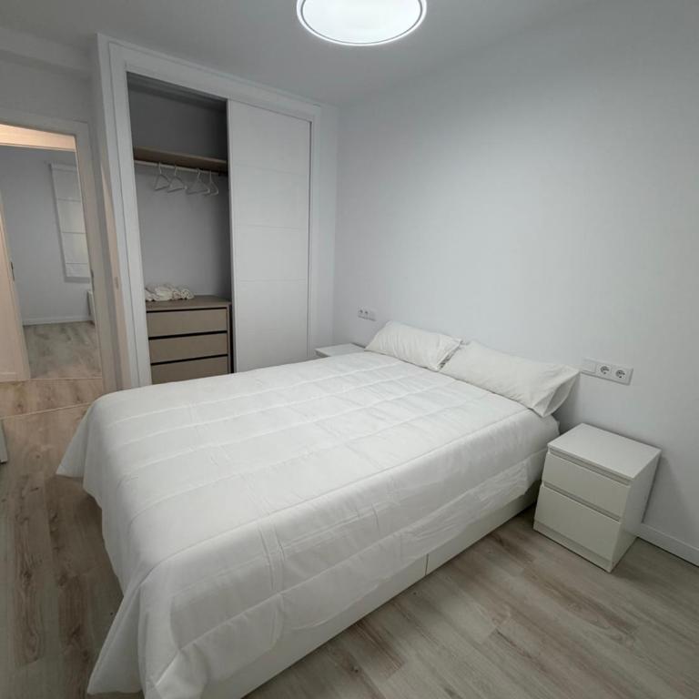 Vivienda Vacacional Goya Cadiz - Three-Bedroom Apartment - 10
