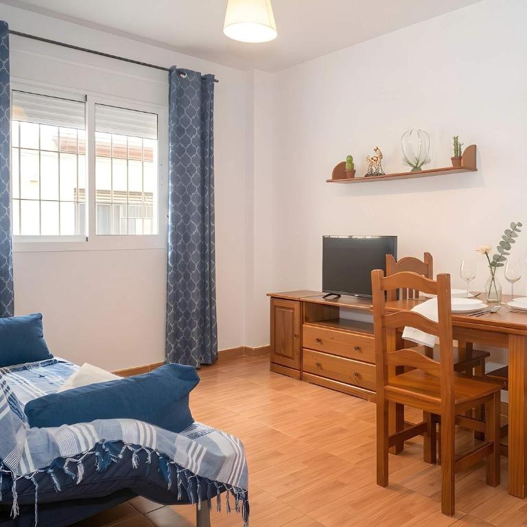 Apartamento en Conil Facil aparcamiento Solo para familias y parejas - Appartement - 2