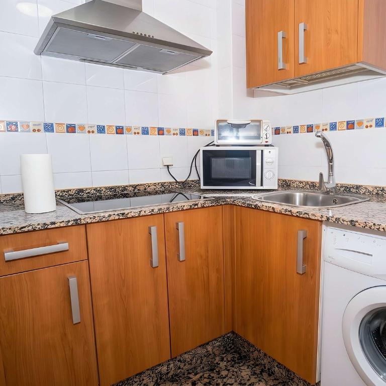 Apartamento en Conil Facil aparcamiento Solo para familias y parejas - Appartement - 9