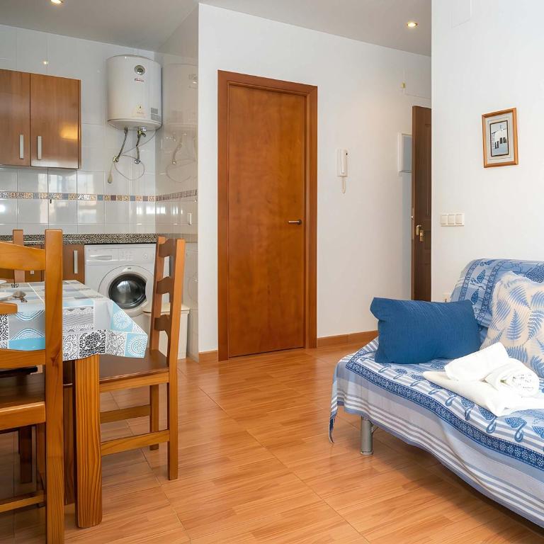 Apartamento en Conil Facil aparcamiento Solo para familias y parejas - Appartement - 12